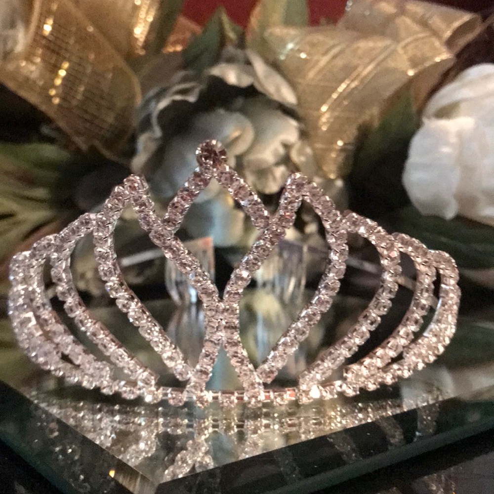 Tiara Crystal Rhinestone Silver (new) - Picture 2 of 6